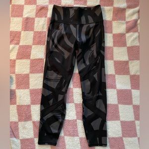 Athleta 7/8 Tights / Leggings